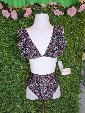 Chelsea & Violet Black Floral Ruffle V-Neck Camisole